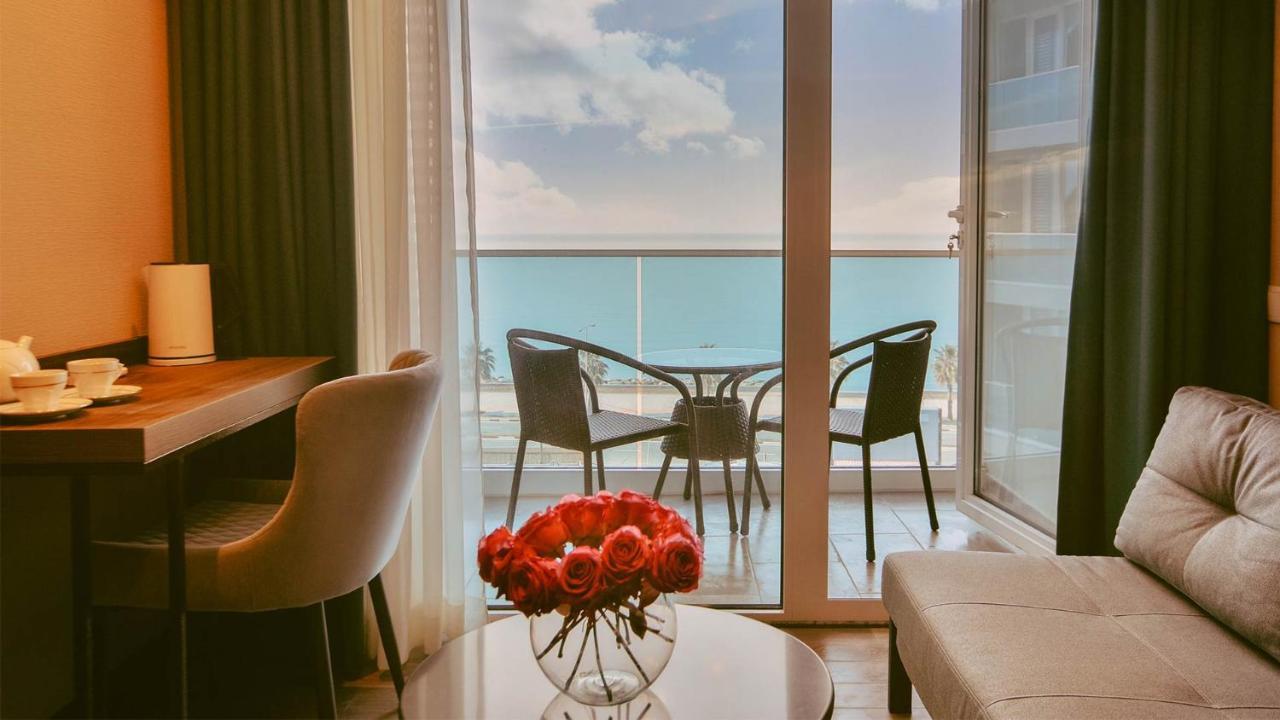 Sunrise Apart-Hotel Батуми Экстерьер фото